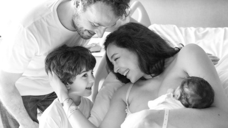 Azra Akın Doğum Yaptı! İşte Bebeğin Cinsiyeti