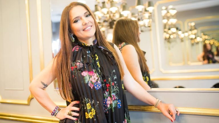 Demet Akalın’dan Kira İsyanı