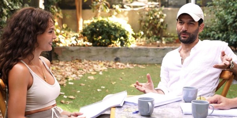 Murat Yıldırım ve Ebru Şahin’in yer aldığı "Bir Aşk Masalı" dizisinin oyuncu kadrosuna hem oyunculuk hem de müzisyenlik yapan yeni bir isim eklendi.