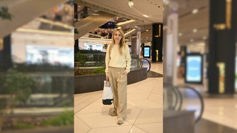 Ekranların sevilen ismi Nur Fettahoğlu, geçtiğimiz günlerde Metropol İstanbul alışveriş merkezinde görüntülendi.