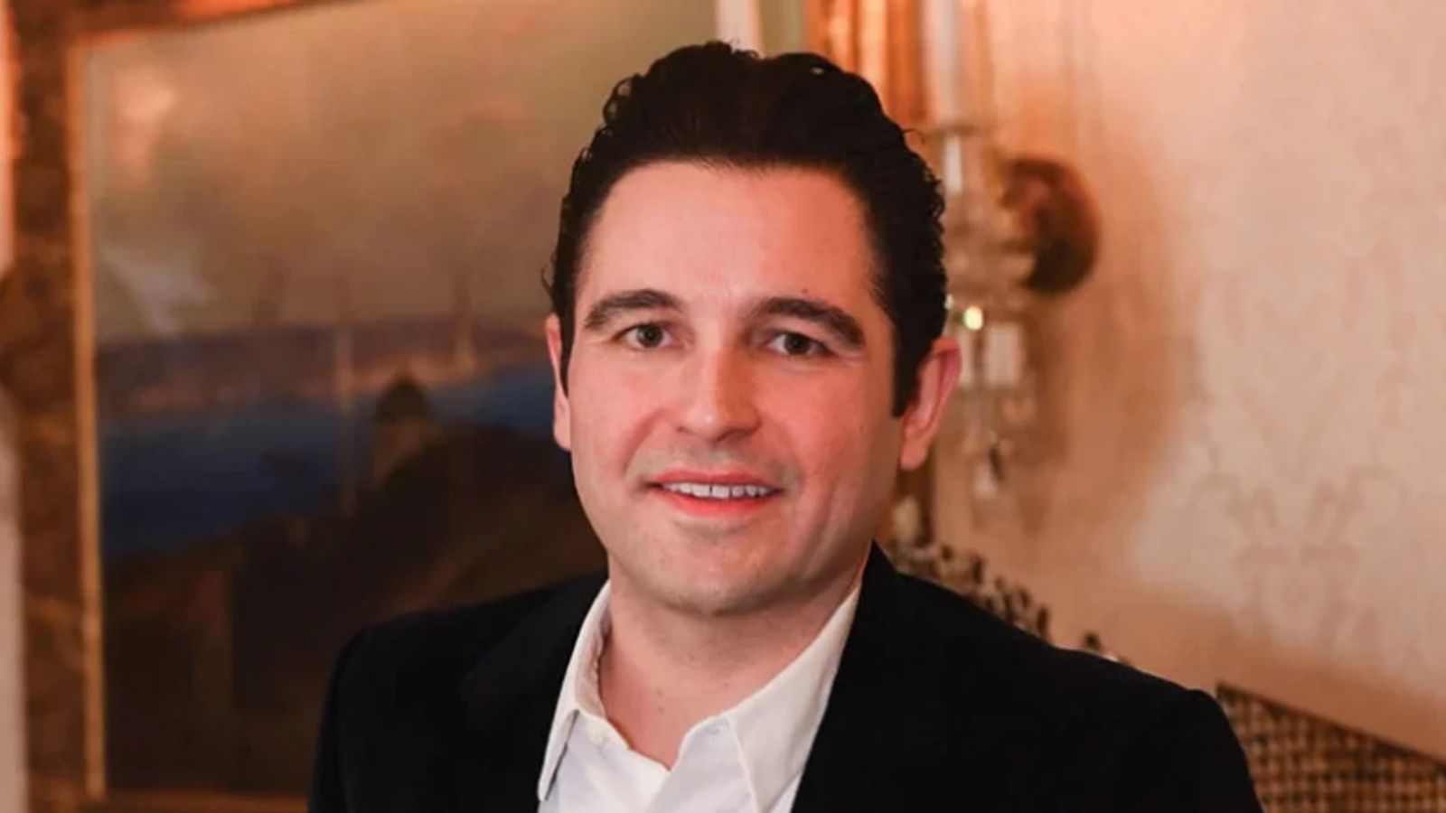 Hacı Sabancı Kimdir? Hacı Sabancı'nın Eşi Kimdir?