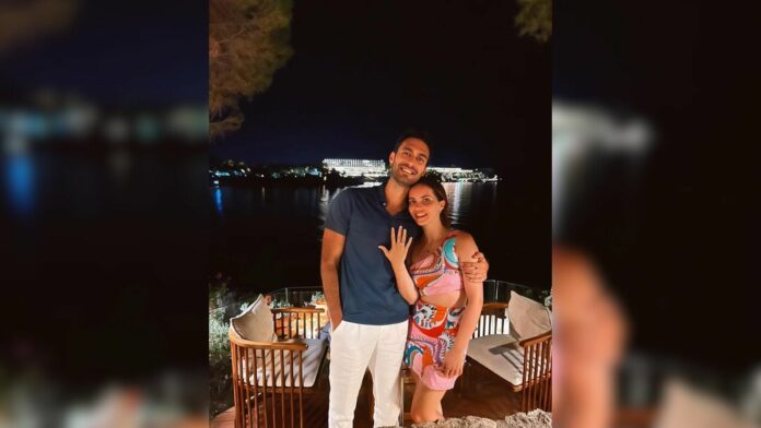 Başarılı oyuncu Almila Ada, hayatının en özel gününe hazırlık yaparken Nişantaşı’nda gelinlik provasında objektiflere yakalandı.