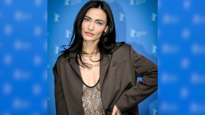 Saadet Işıl Aksoy Confidente