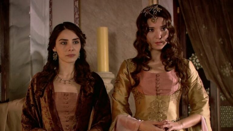 Muhteşem Yüzyıl’ın Sultanları Nur Fettahoğlu ve Selma Ergeç Buluştu