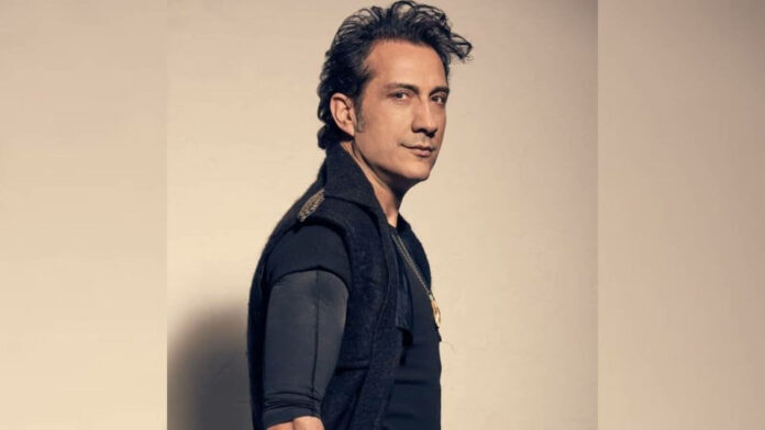 Kıraç'ın meşhur “Ayşe” şarkısının ardında gerçek bir aşk hikayesi saklı. Kıraç'ın bu şarkı ile ilgili hisleri Magazin Haberleri adresinde.