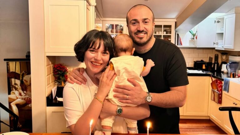 Şok Ayrılık! Ezgi Mola ve Mustafa Aksakallı Sessiz Sedasız Boşandı