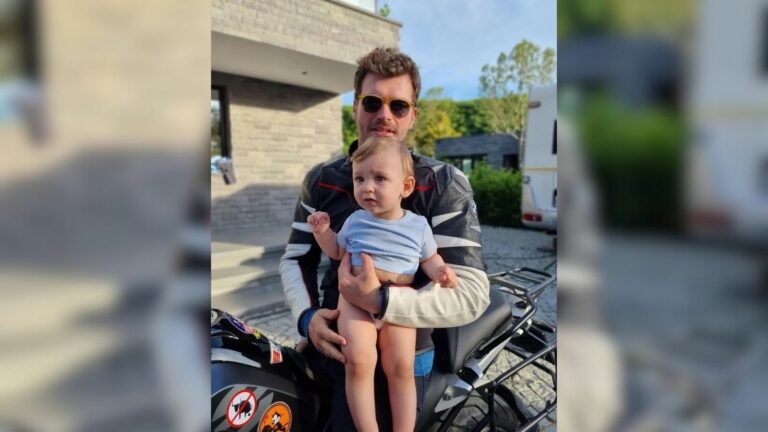 Kıvanç Tatlıtuğ’un Oğlu Kurt Efe, Pelin Akil’in İkizleriyle Aynı Karede!