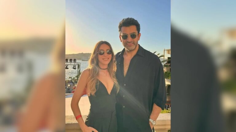 Sinem Kobal’dan Boşanma İddialarına Cevap Niteliğinde Fotoğraf