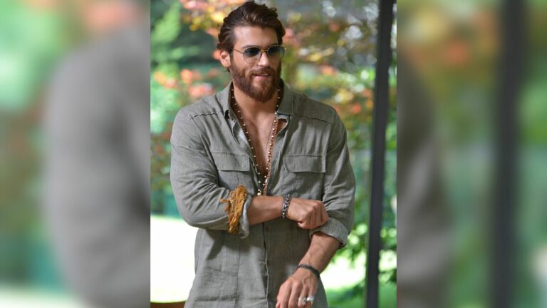 Tatil İçin Türkiye’ye Gelen Can Yaman DJ Sevgilisi Sara Bluma’ya Ne Yaptı?