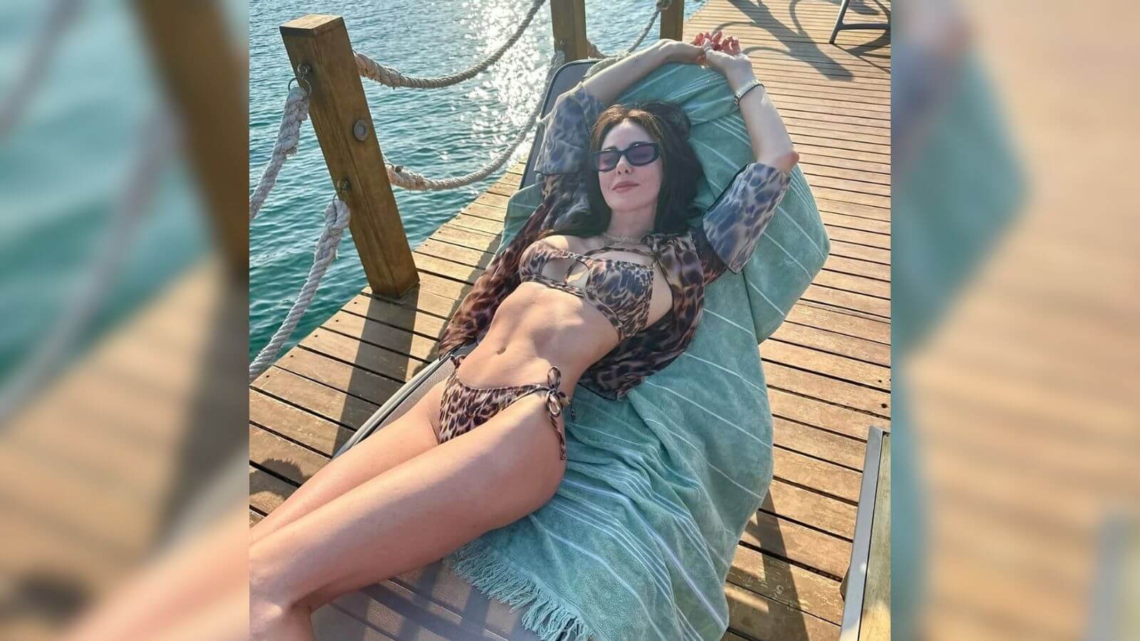 53 Yaşında Olduğunu Duyanlar Kulaklarına İnanamıyor