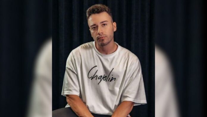 Enes Batur Yine Paylaşımıyla Sosyal Medyayı Salladı