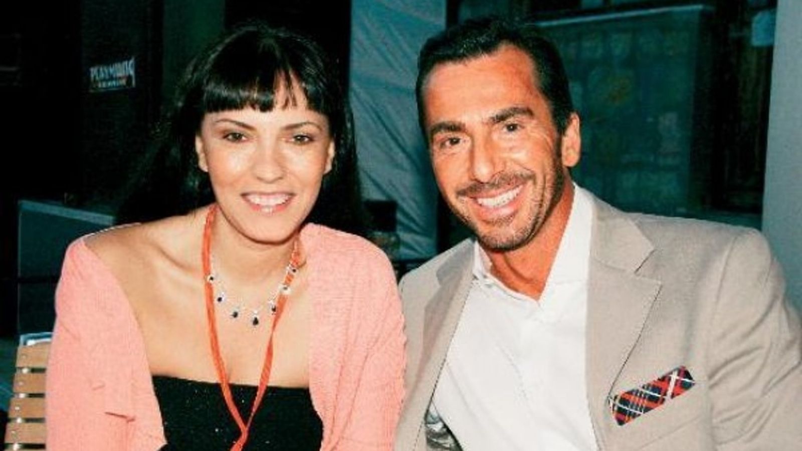 10. Yeşim Salkım - İlker İnanoğlu