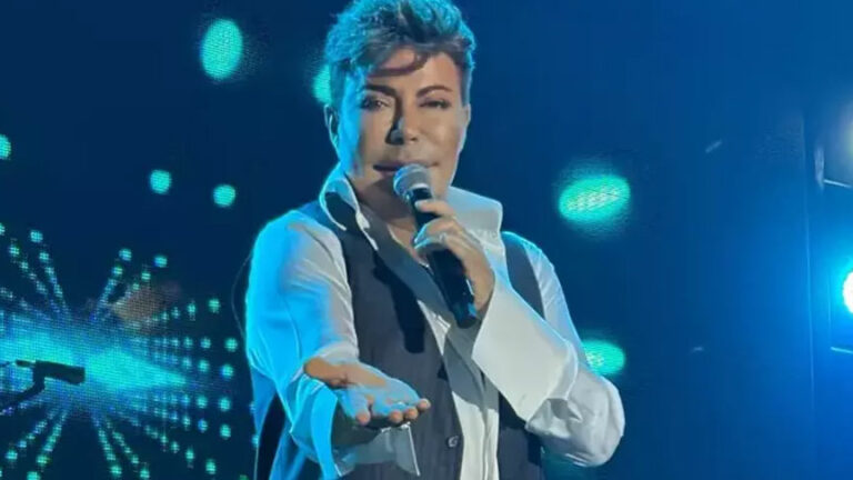 Ünlü Sanatçı Fatih Ürek Kalp Krizi Sonrası Entübe Edildi!