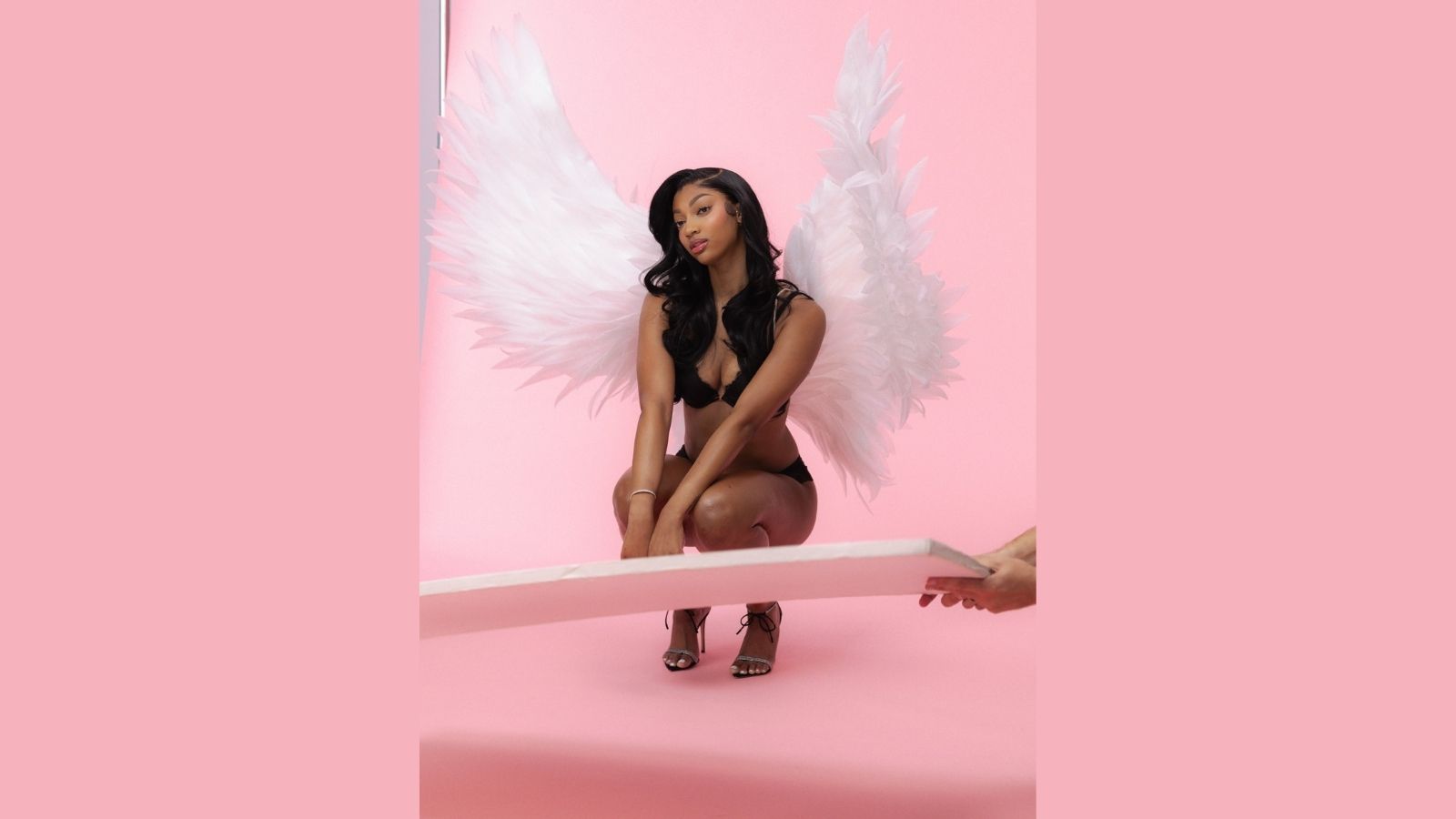 "Bir Melekten Victoria's Secret Meleğine"