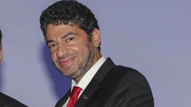 Ünlü Arabesk Sanatçısı Hakan Taşıyan Kalp Krizi Geçirdi