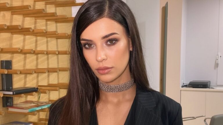 Devrim Özkan Kimdir?