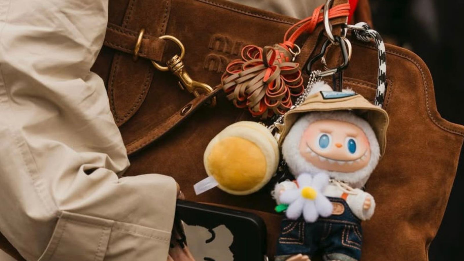 Süsleme ve Kişiselleştirme: "Charm" Çılgınlığı