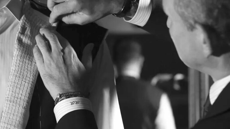 Neden Özel Dikim Gömlek Tercih Etmelisiniz?