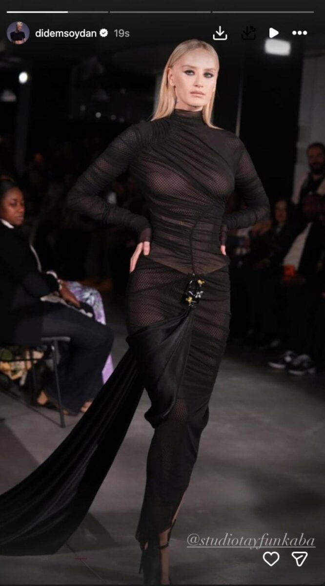 Didem Soydan'ın Transparan Elbisesi Çok Büyük Tepki Topladı