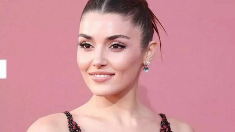 Hande Erçel’in Yer Aldığı Projeler