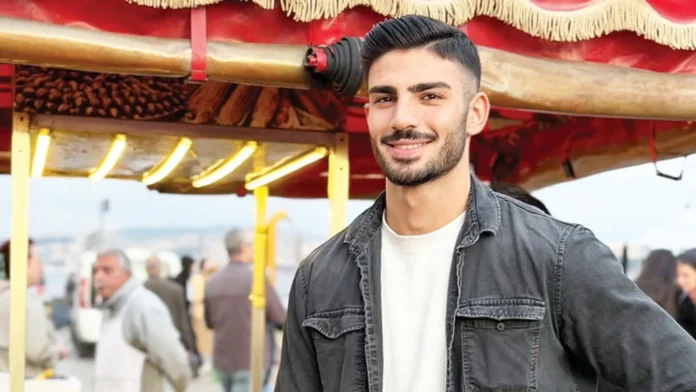 Yakışıklı Mısırcı” Fenomeni TikTok’ta Zirveye Çıktı