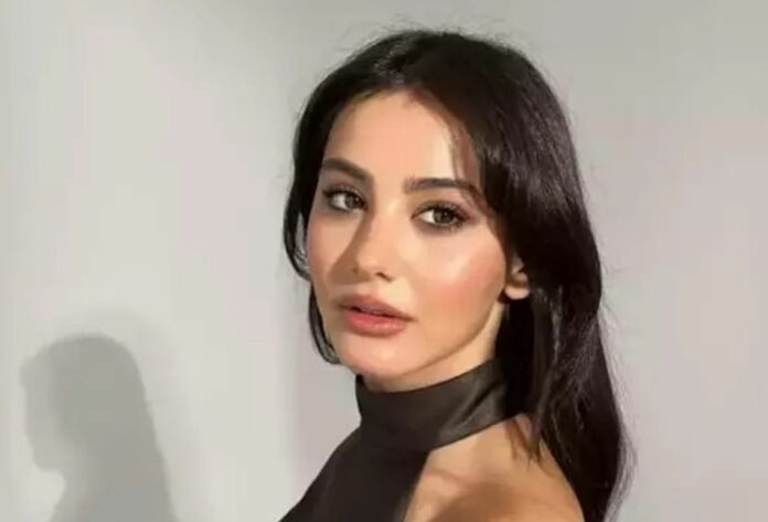 Helin Kandemir'den Ezber Bozan Set İtirafı