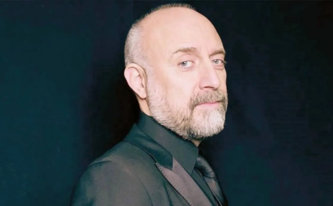 Halit Ergenç'in Gizli Mesleği: Hollywood Setine Hoparlör Satıyor!