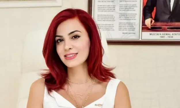 Özlem Gültekin Kimdir?