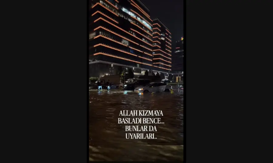 Seren Serengil İstanbul'daki Yağış