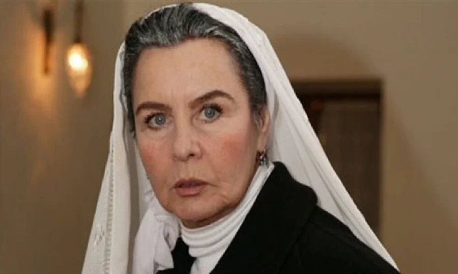 Fatma Girik bir dizi rolünde