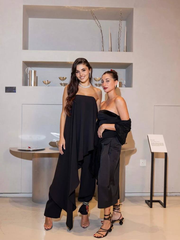 Hande Erçel Pomellato Dubai gecesinde bir konukla