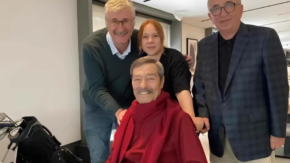Jülide Kural Kadir İnanır vasiyeti öncesi usta oyuncu dostlarıyla