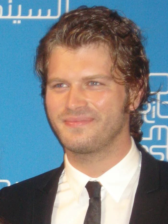 Kıvanç Tatlıtuğ 43 yaşında, 2009'daki bir festivalde
