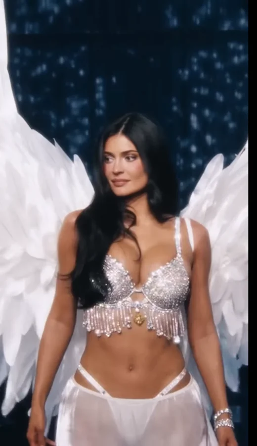Kylie Jenner Victoria's Secret 2026 Fantasy Bra