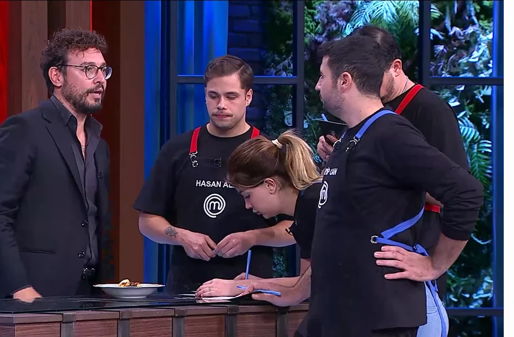MasterChef kim elendi gecesinde Danilo Zanna eleme adaylarıyla tezgah başında