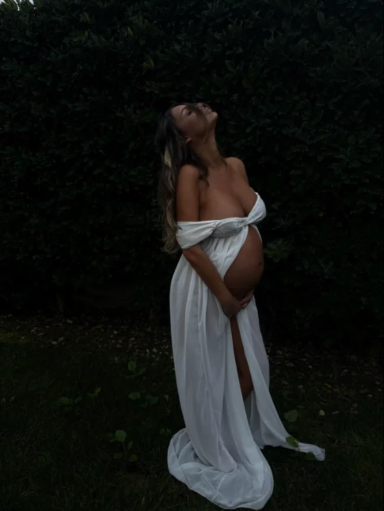 Sahara Ray hayatını kaybetmeden aylar önce paylaştığı hamilelik fotoğrafı